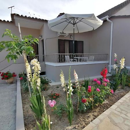 Villa Nikolaou Парга Экстерьер фото