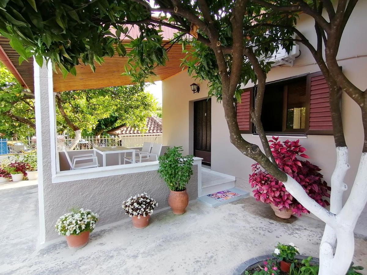 Villa Nikolaou Парга Экстерьер фото